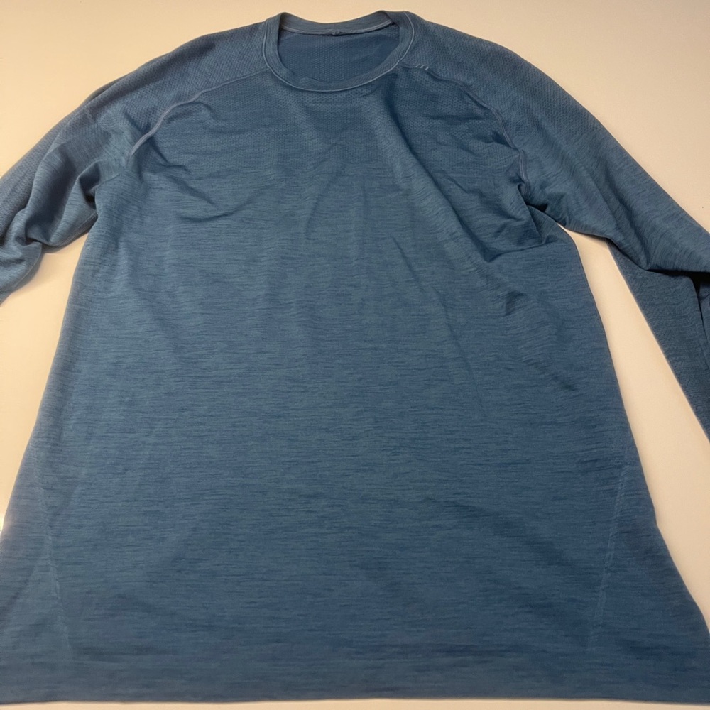 Lulu lemon long sleeve blue shirt